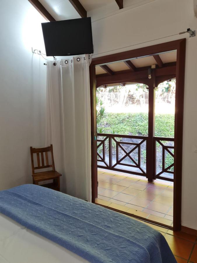 Chambre D'Hotes "Villa Rayon Vert" Deshaies Exterior foto